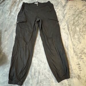 Garage Black Cargo Pants

#1390